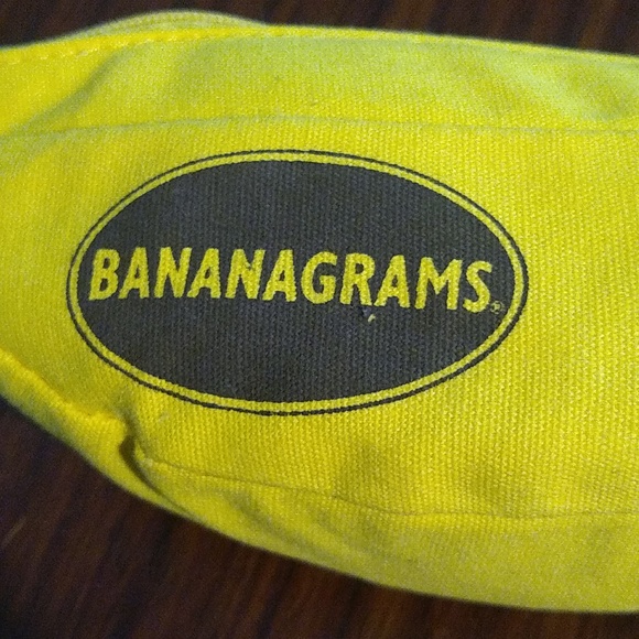 Bananagrams Crossword Family Fun Game Bananagram Word Play Banana 144 Letters - Picture 4 of 4
